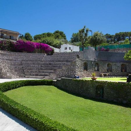 La Casa Dei Merli Capri Exteriör bild