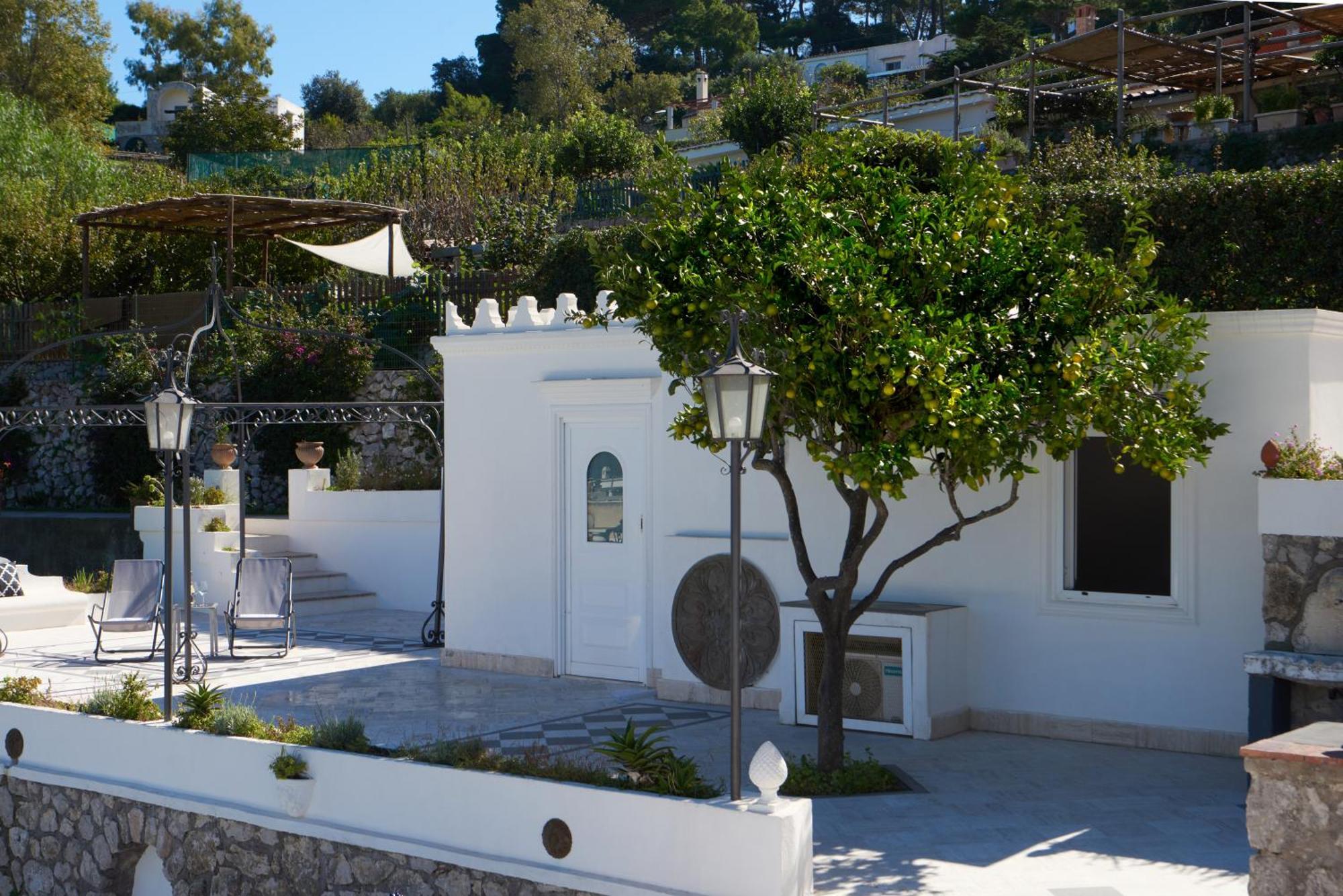 La Casa Dei Merli Capri Exteriör bild