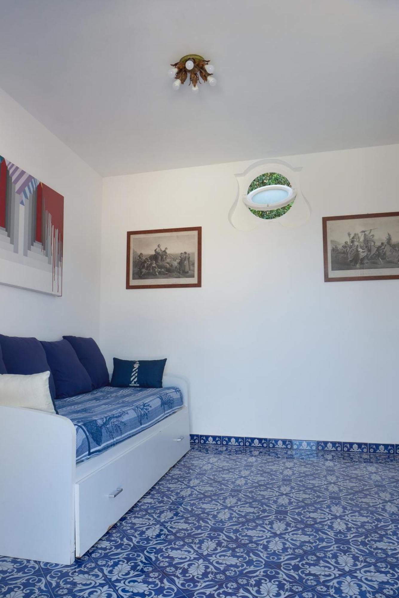 La Casa Dei Merli Capri Exteriör bild
