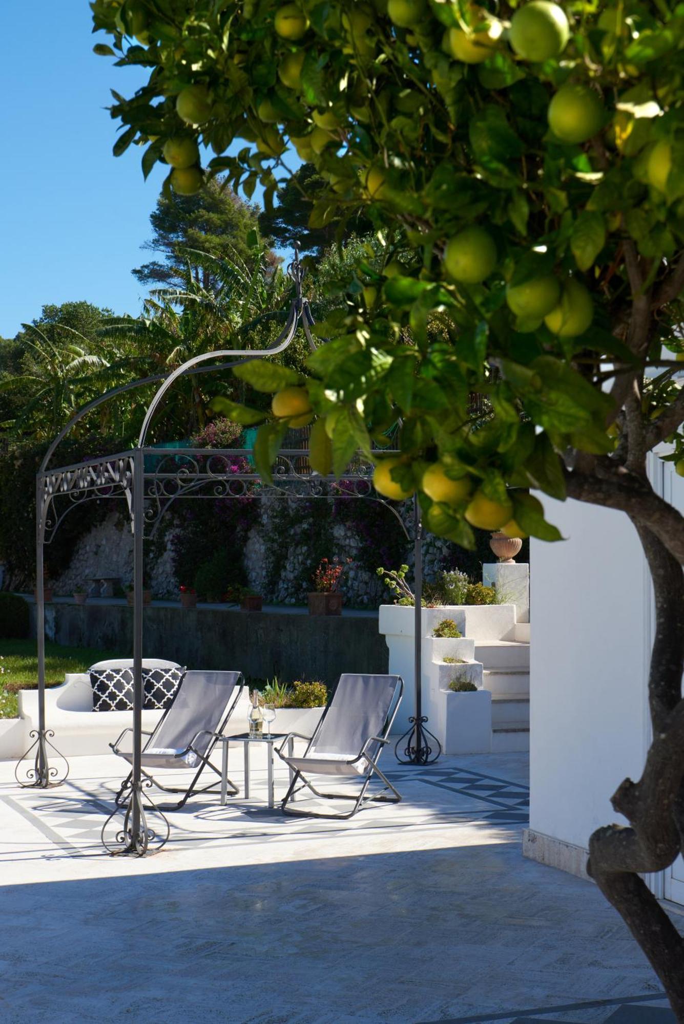 La Casa Dei Merli Capri Exteriör bild
