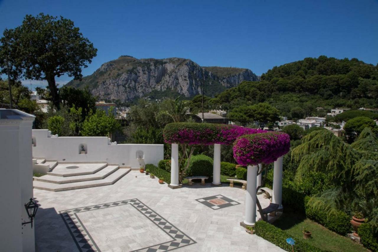 La Casa Dei Merli Capri Exteriör bild