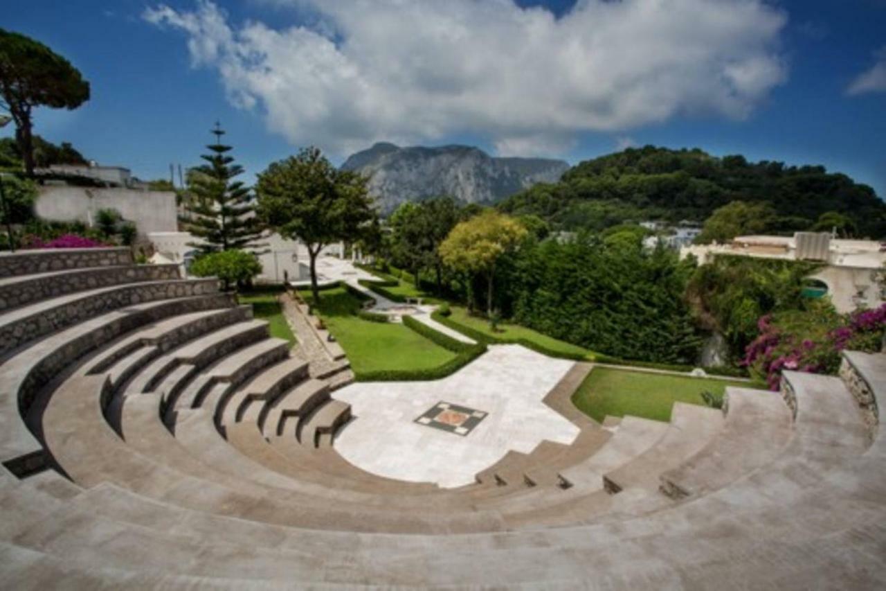 La Casa Dei Merli Capri Exteriör bild